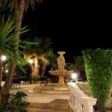 Columbus Family Boutique בית הארחה פגוארה